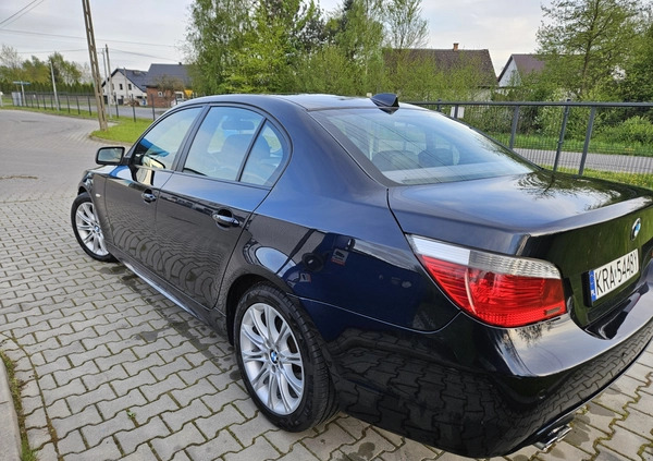 BMW Seria 5 cena 35400 przebieg: 305250, rok produkcji 2006 z Dąbrowa Górnicza małe 232